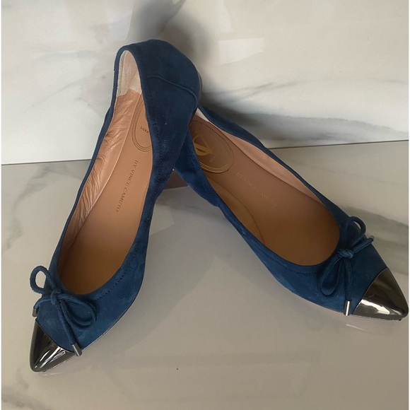 Vince Camuto Signature Suede Pointy Toe Ballerinas Navy / Pewter 7.5 - Picture 2 of 8